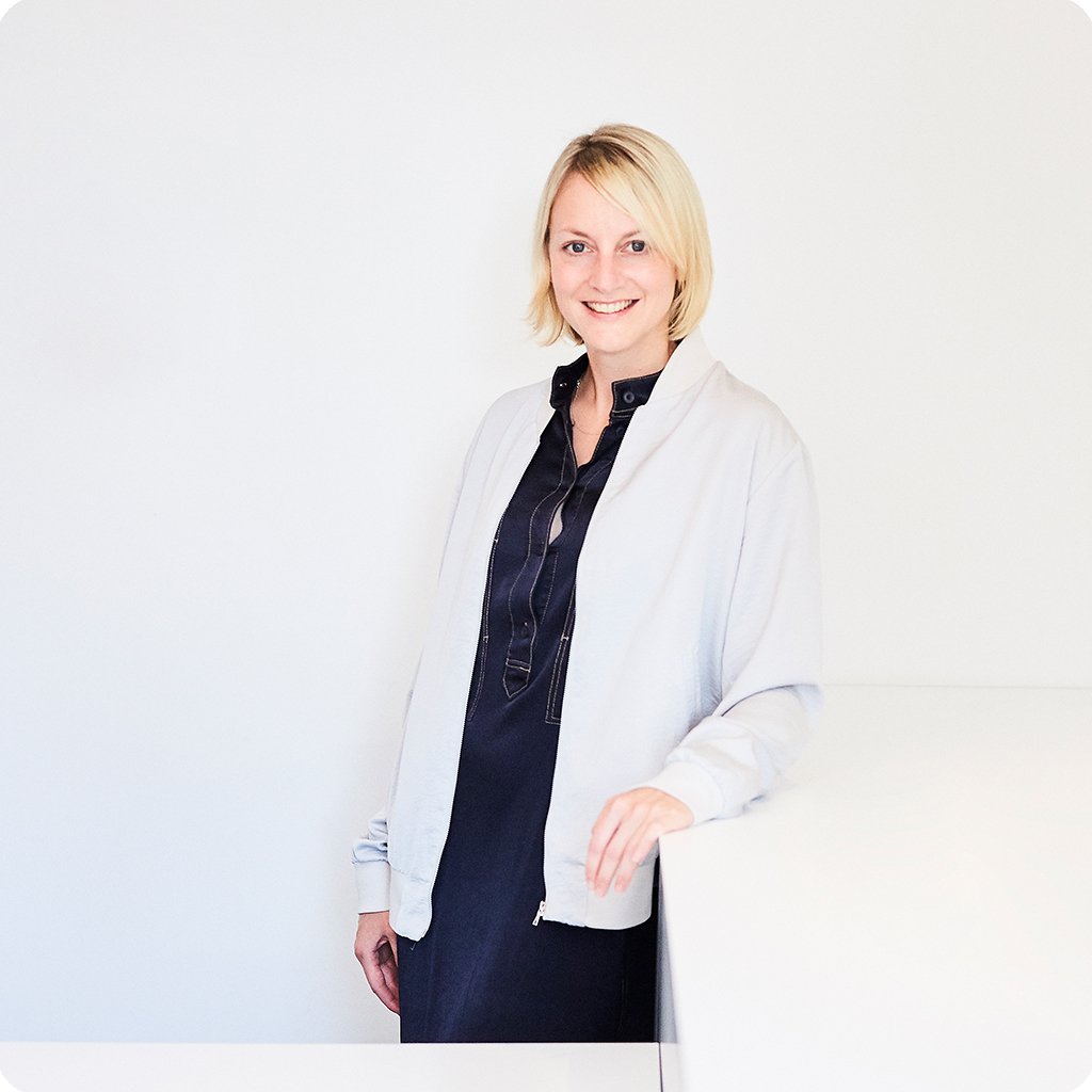 Porträt von Annika Hüllebrand.